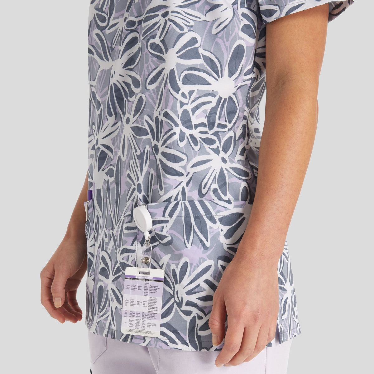 Lazy Daisies Print Scrub Top