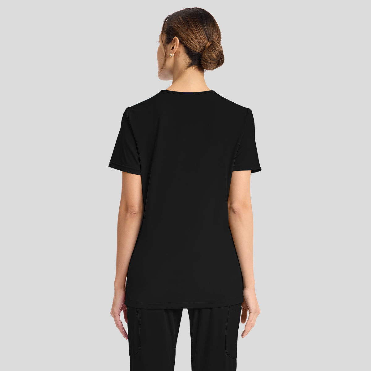 Achieve 2-Pocket Scrub Top | Black