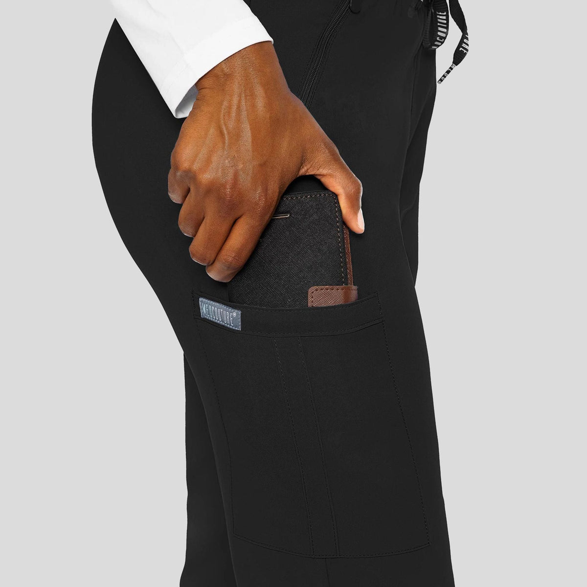 MedCouture_Insight_MC2702_black_detail2